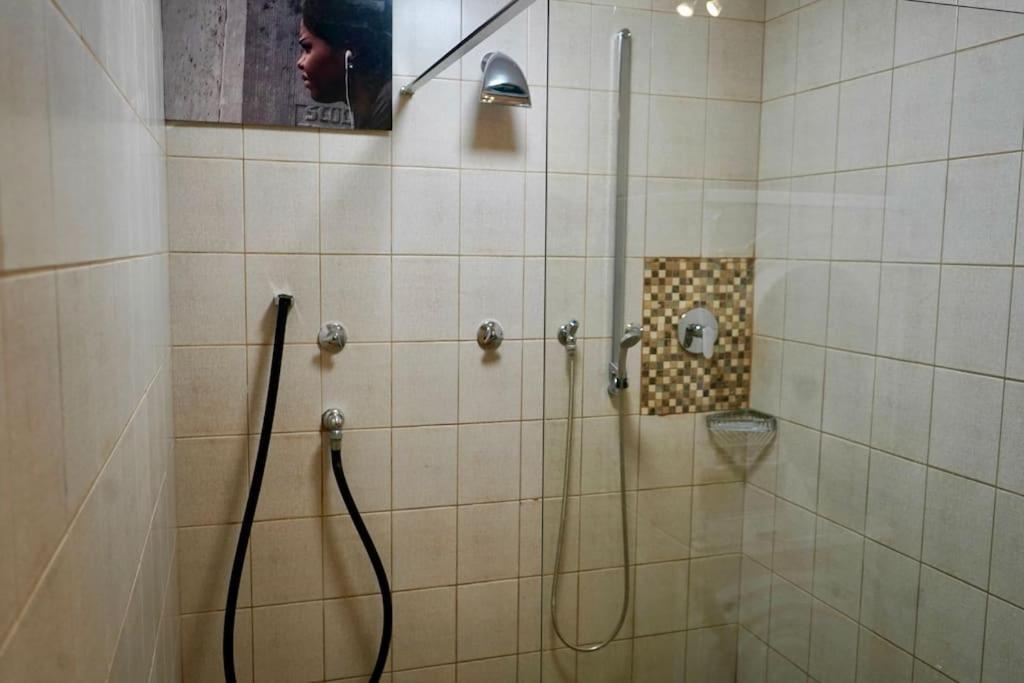 Helle Kellerwohnung Im Gruenen Mit Sauna Kolonia Zewnętrze zdjęcie